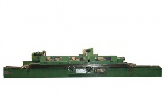 UNIVERSAL CYLINDRICAL GRINDING MACHINE M1463